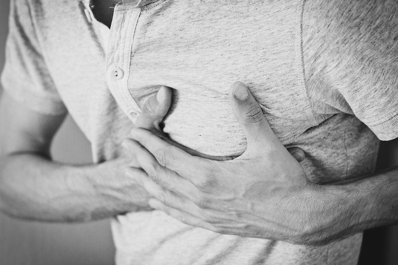 Does LINX Device Cause Chest Pain?